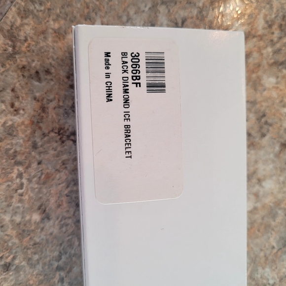 Touchstone Crystal Bracelet - Picture 4 of 4